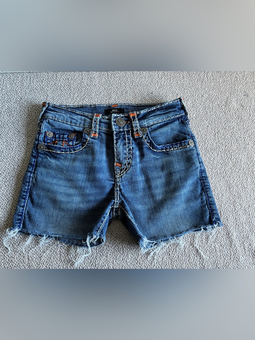 True Religion Rocco Relaxed
Skinny Denim Shorts Women's
Size 28 Y2K